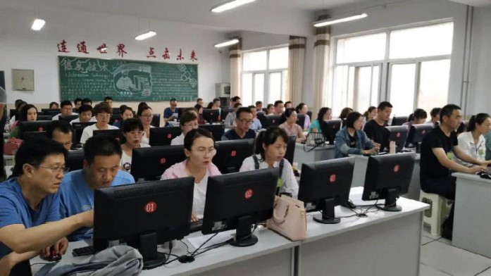 网络阅卷的发展极大提高判卷效率